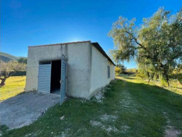 Chalet Venta Ontinyent, Llombo