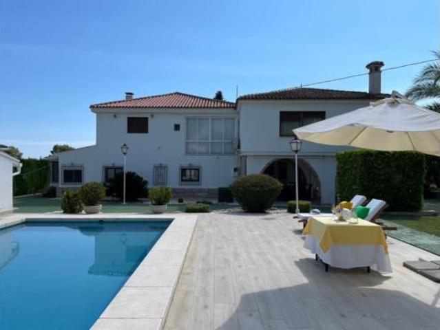 Chalet Venta Ontinyent, La Vila Centre