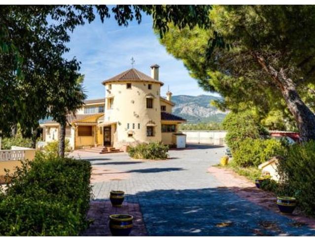 Chalet Venta Onil, Onil