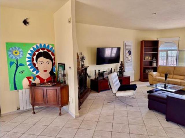 Chalet Venta Onil, Onil