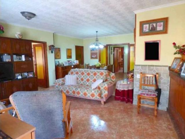 Chalet Venta Onil, Onil