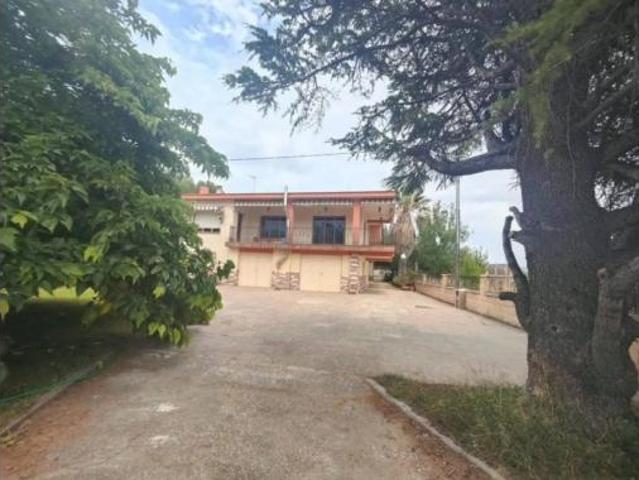Chalet Venta Onil, Onil