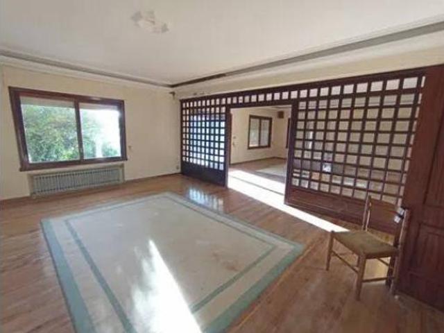 Chalet Venta Oleiros, Nós
