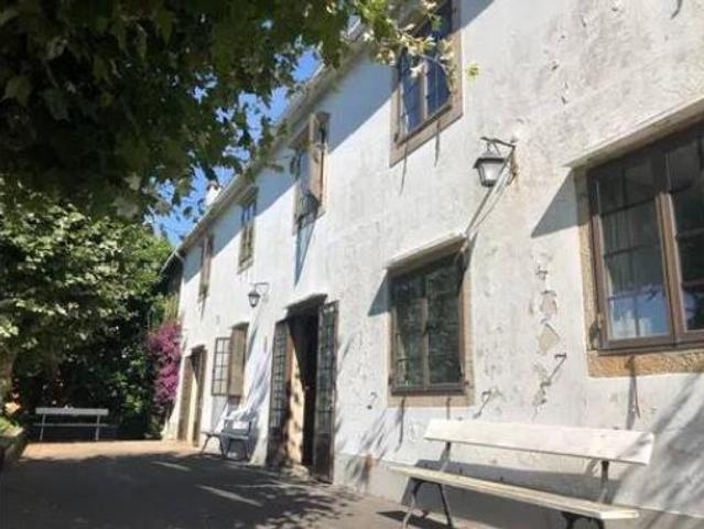 Chalet Venta Oleiros, Núcleo
