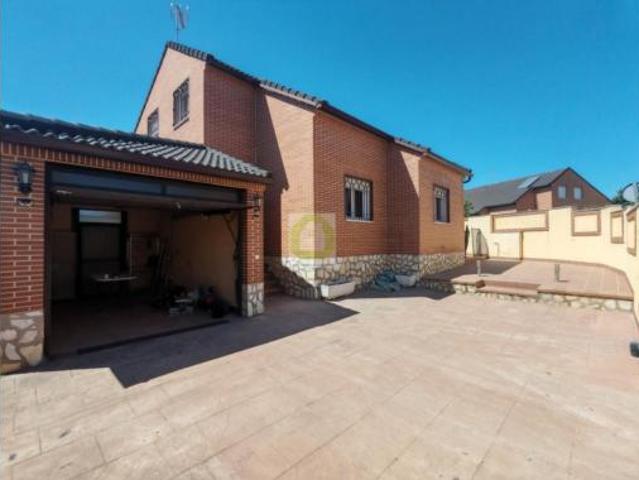 Chalet Venta Olías del Rey, Olías del Rey