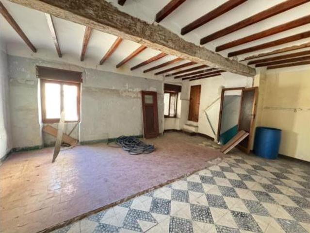 Chalet Venta Oliva, Nucli Urbà