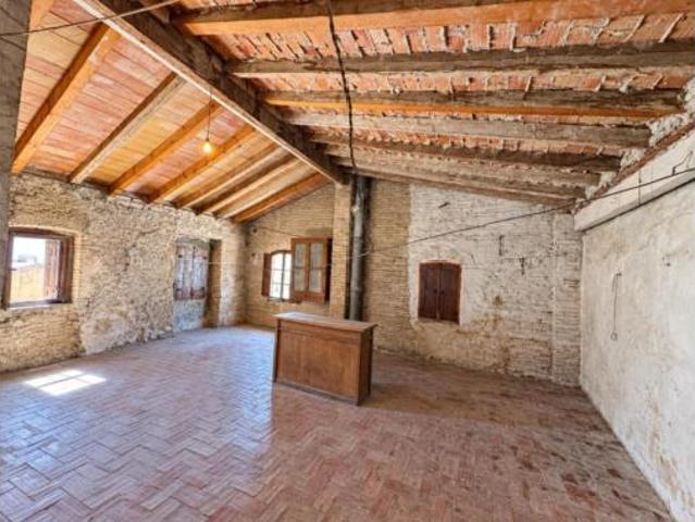 Chalet Venta Oliva, Nucli Urbà
