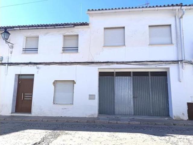 Chalet Venta Oliva, Nucli Urbà