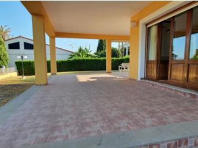 Chalet Venta Oliva, Nucli Urbà
