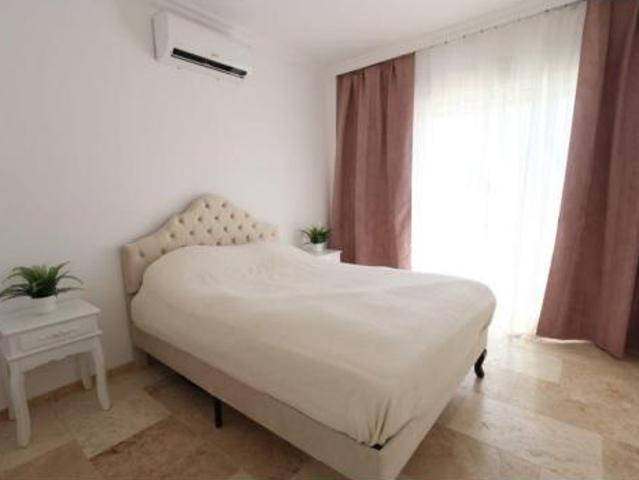 Chalet Venta Orihuela, Las Filipinas Villamartín Canal Norte