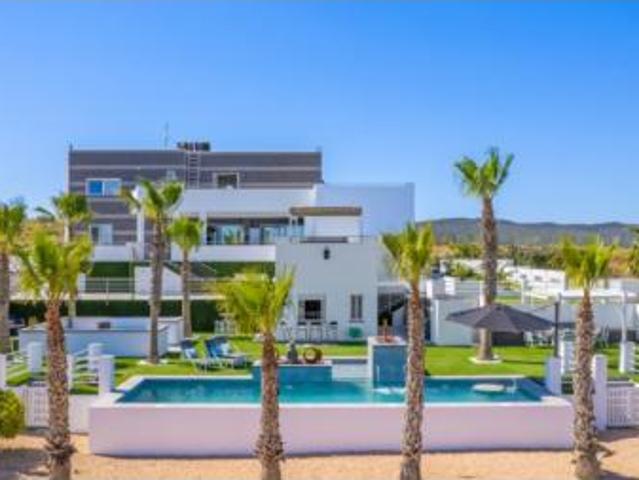 Chalet Venta Orihuela, Las Filipinas Villamartín Canal Norte