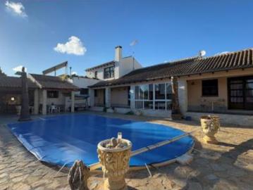 Chalet Venta Orihuela, Las Filipinas Villamartín Canal Norte