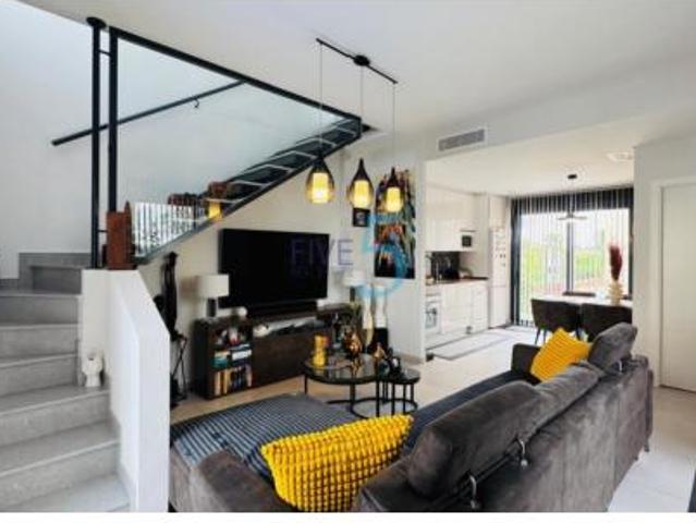 Chalet Venta Orihuela, Las Filipinas Villamartín Canal Norte
