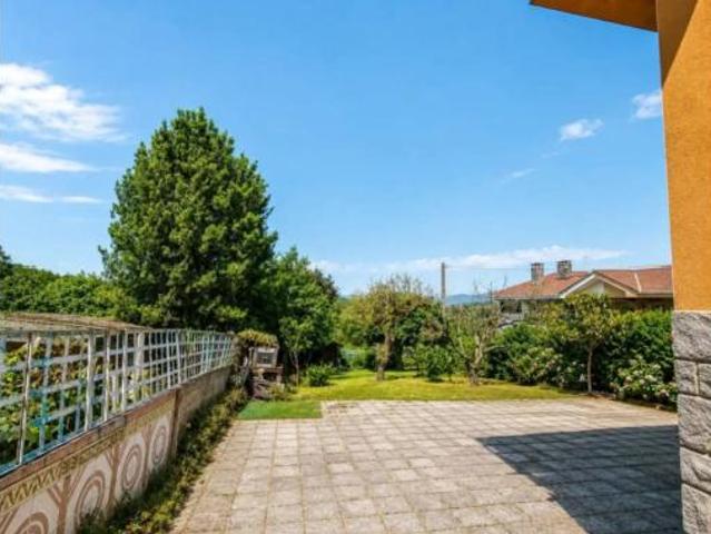 Chalet Venta Oviedo, Oviedo