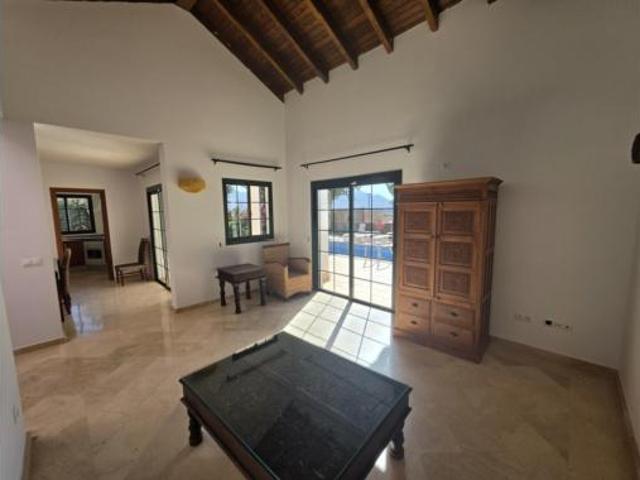 Chalet Venta La Oliva, Villaverde