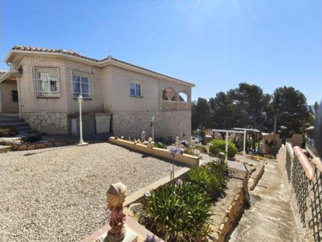 Chalet Venta La Nucia, Coloma