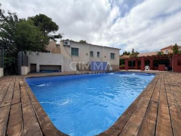 Chalet Venta La Nucia, Coloma