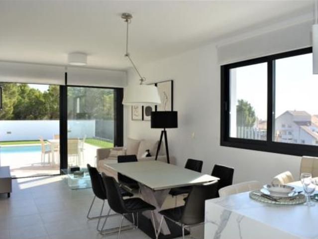 Chalet Venta La Nucia, Coloma