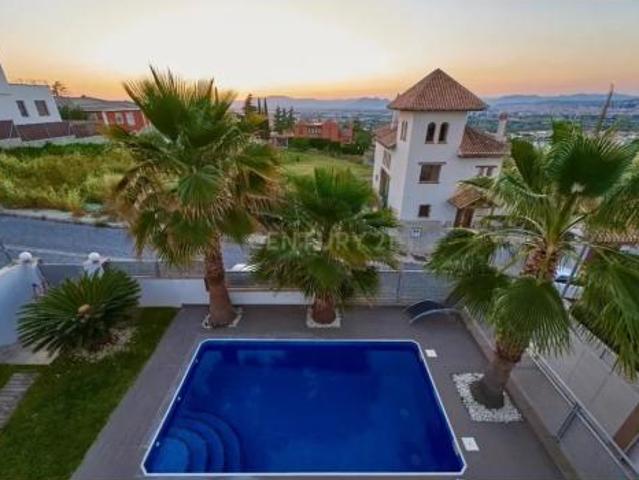 Chalet Venta La Zubia, La Zubia
