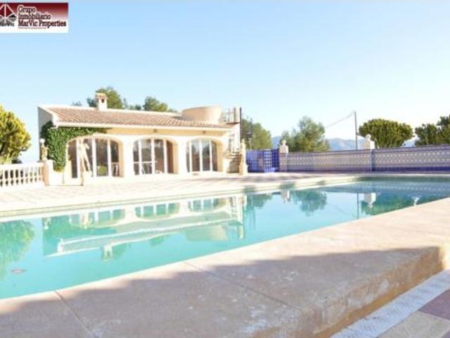 Chalet Venta L'Alfàs del Pi, Urbanizaciones
