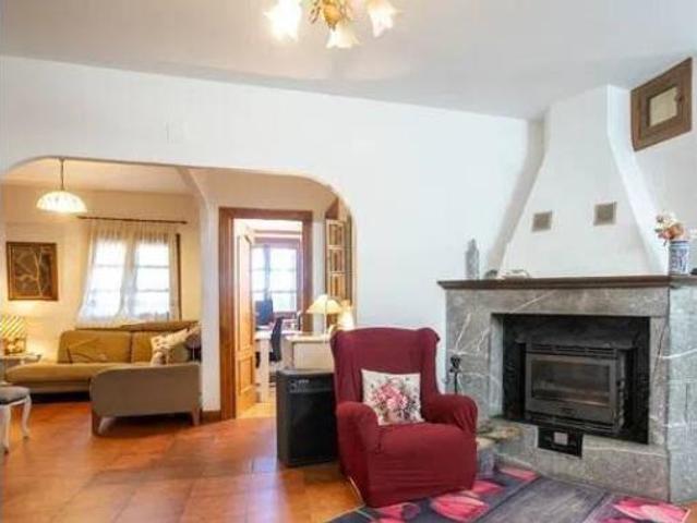 Chalet Venta Legarda, Legarda