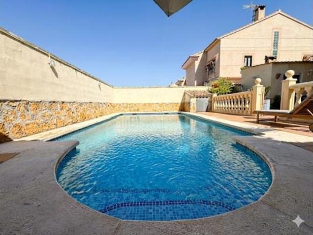 Chalet Venta L'Eliana, Centre