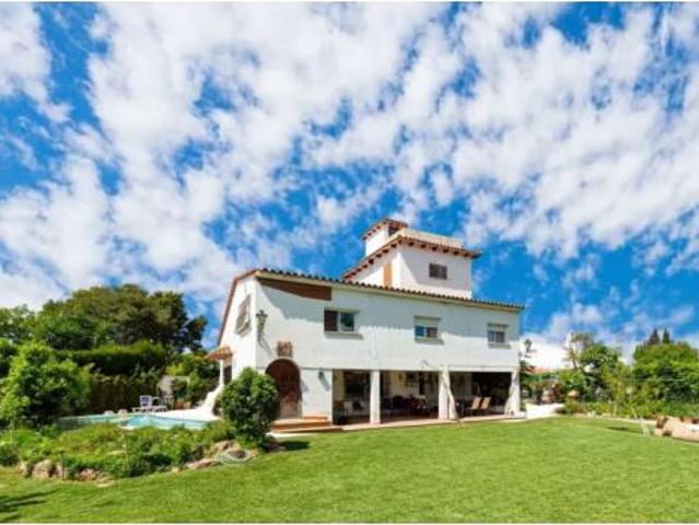 Chalet Venta L'Eliana, Entrepins