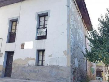 Chalet Venta Lena, Pola de Lena
