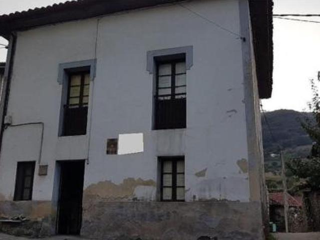 Chalet Venta Lena, Pola de Lena