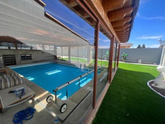 Chalet Venta León Capital, Las Eras de Renueva