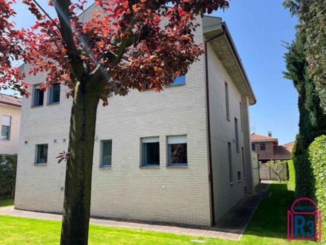 Chalet Venta León Capital, Las Eras de Renueva