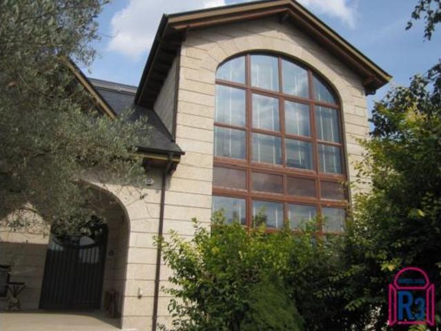 Chalet Venta León Capital, Las Eras de Renueva