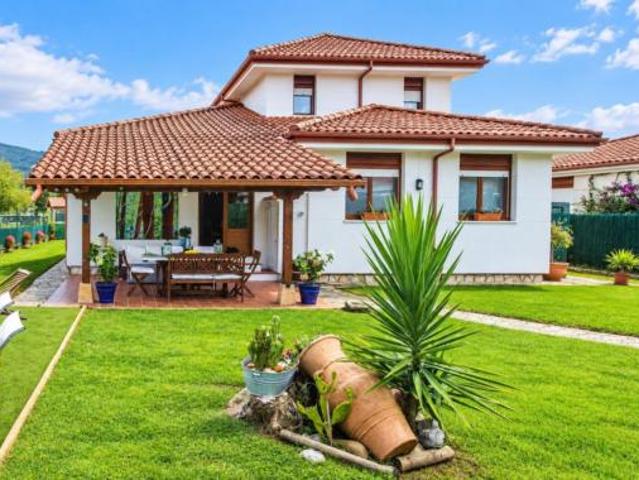 Chalet Venta Liendo, Sopeña