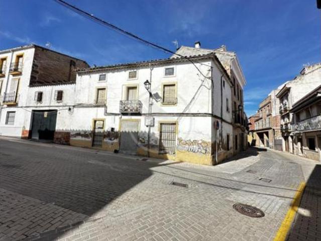 Chalet Venta Linares, Centro