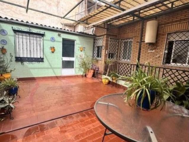 Chalet Venta Linares, Centro