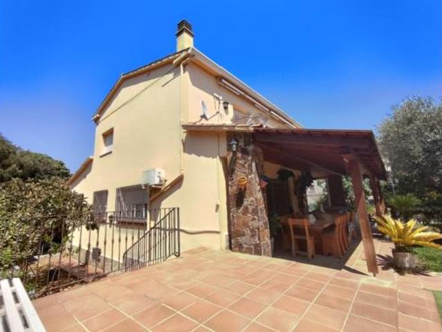 Chalet Venta Llagostera, Llagostera