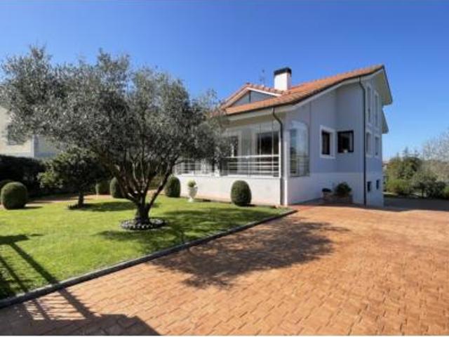 Chalet Venta Llanes, Llanes