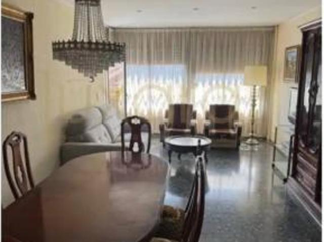 Chalet Venta Lleida Capital, Instituts