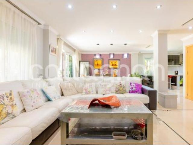 Chalet Venta Llíria, Urbanitzacions La Concòrdia