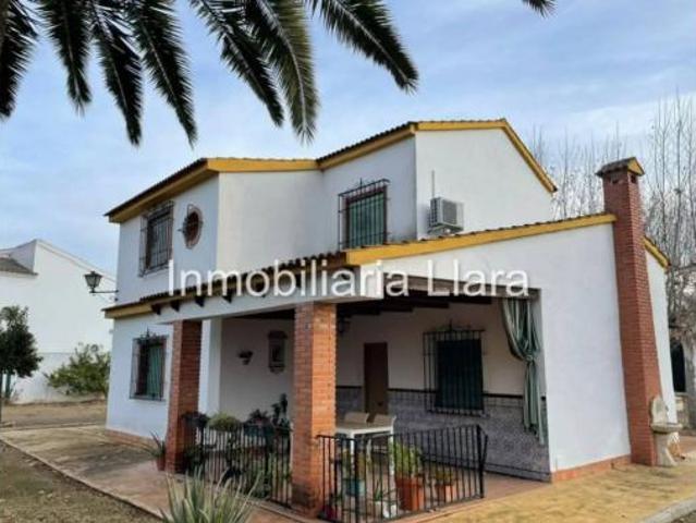 Chalet Venta Lucena, Lucena