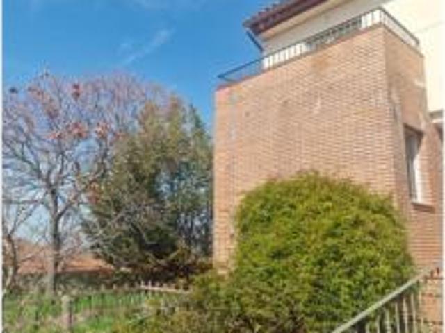 Chalet Venta Lucillos, Lucillos