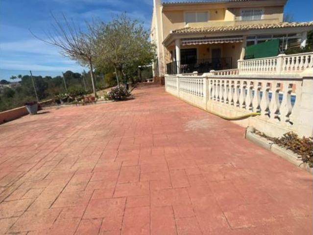 Chalet Venta Montserrat, Montserrat