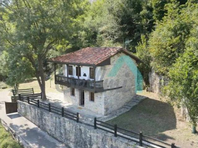 Chalet Venta Morcín, Busloñe