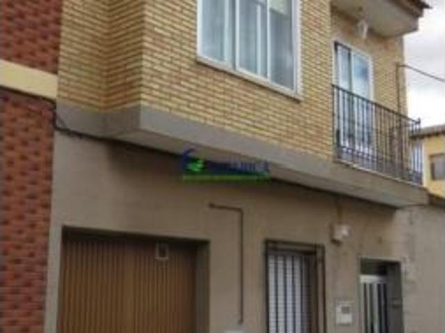 Chalet Venta Mora, Mora