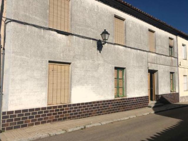 Chalet Venta Moral de La Reina, Moral de La Reina