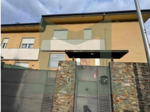 Chalet Venta Madrid Capital, Corralejos