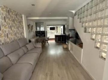 Villa en venta en Sófocles - Aire acondicionado