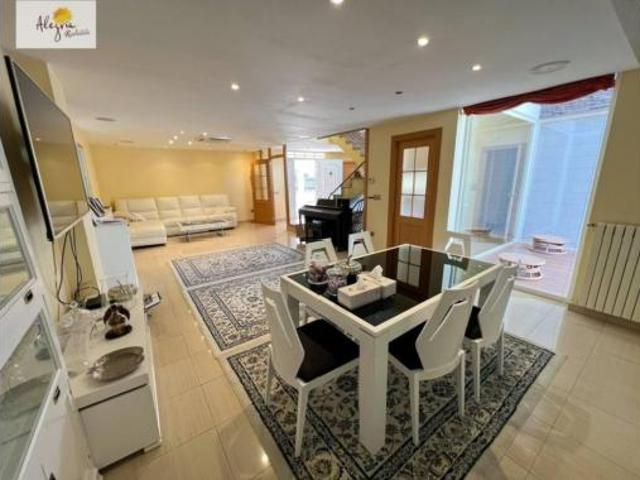 Chalet Venta Manises, Zona Aeroport