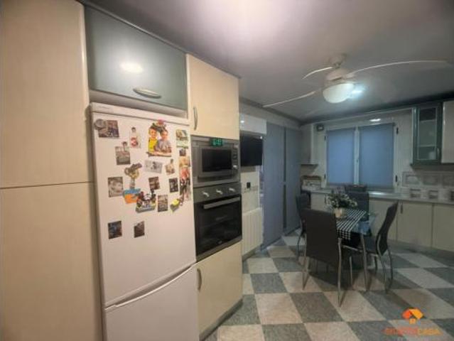 Chalet Venta Mérida, Reina Sofía Salesianos Bodegones