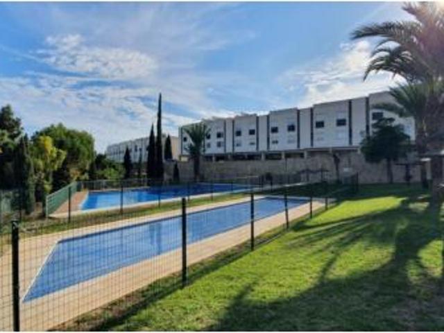 Chalet Venta Mijas, Hipódromo Cerrado del Águila